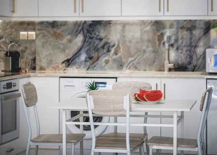 Natalia's * Thermisía